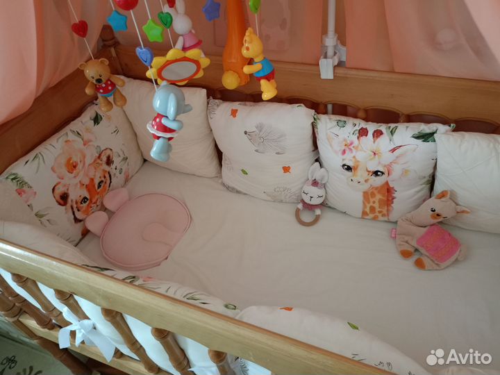 Детская кроватка