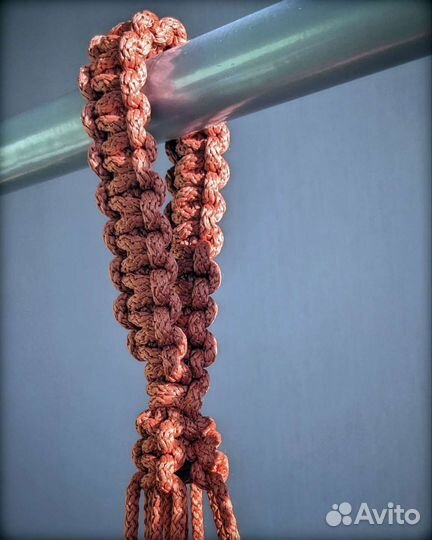 Подвесное кашпо для улицы большое. Макраме