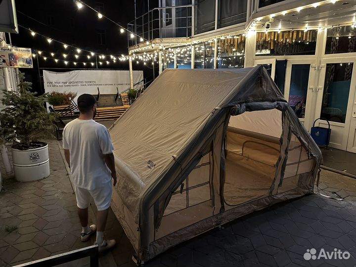 Большая надувная палатка