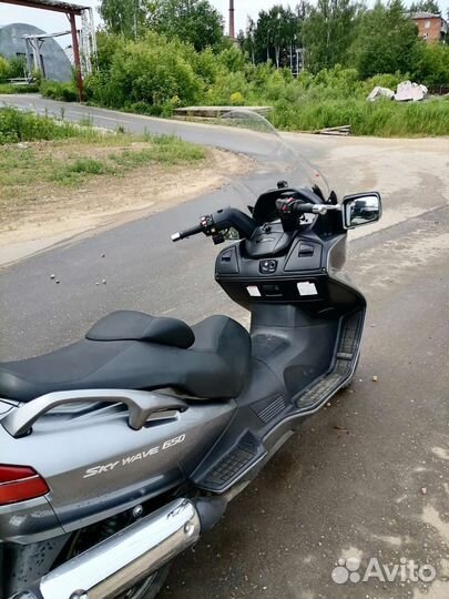 Suzuki SkyWave 650lx