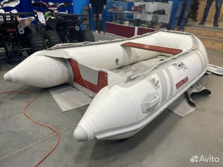 Лодка Suzumar 265