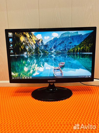 Монитор Samsung 22