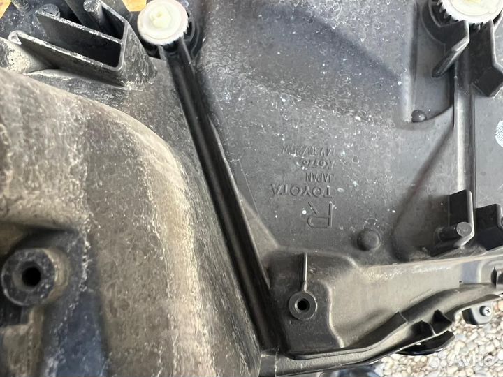 Задний левый фонарь Toyota camry v70