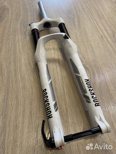 Вилка RockShox Revelation 27.5 150 (не буст)