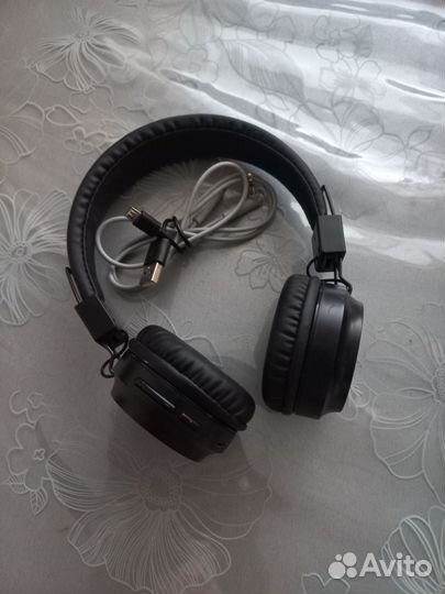 Беспроводные наушники бу