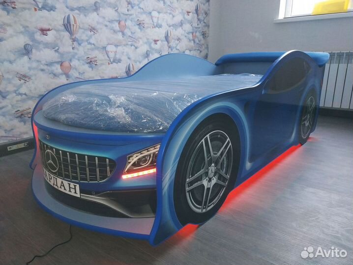 Кровать машина