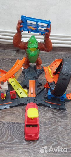 Hot wheels трек Атака бешеной гориллы
