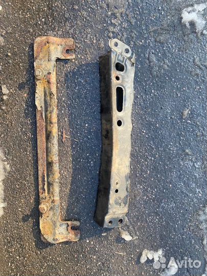 Балка продольная тайота рав 4