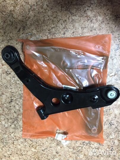 Рычаг mitsubishi lancer 9 передний лансер