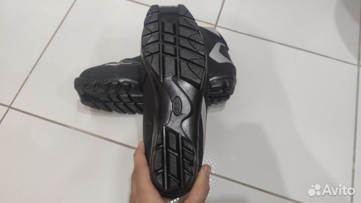 Лыжные ботинки fischer xc sport 43