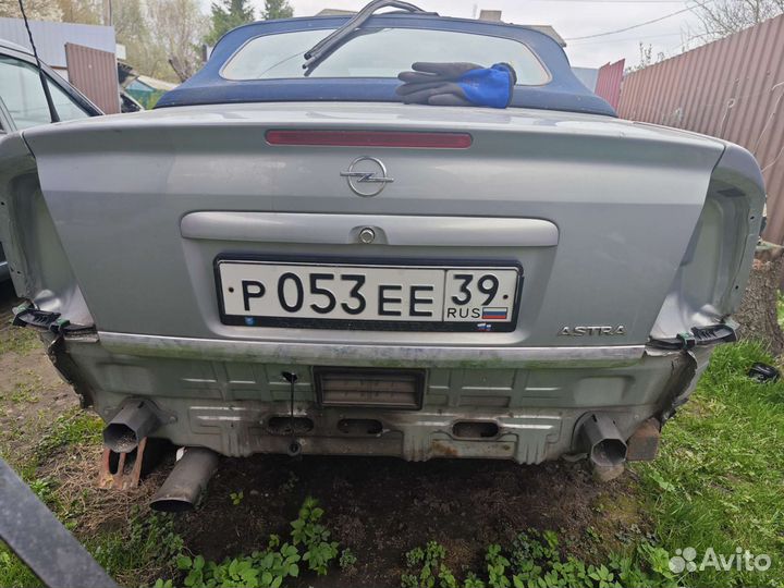 Молдинг на крышку багажника Astra G