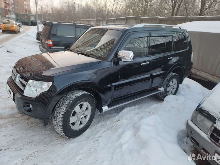 Mitsubishi Pajero 3.0 AT, 2008, 280 000 км
