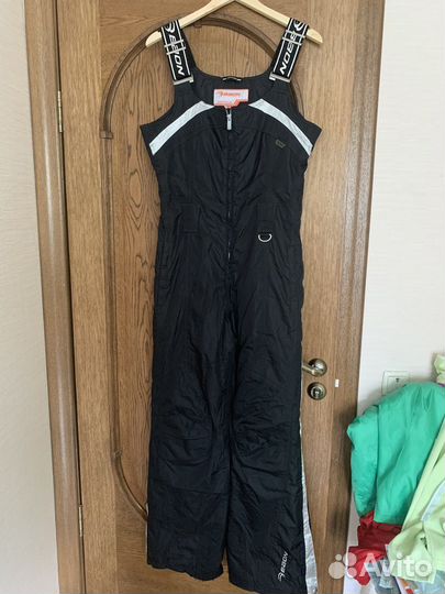 Лыжный комбинезон горнолыжный