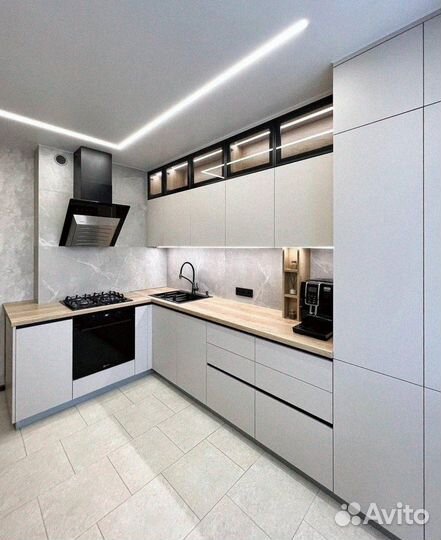 Кухонный гарнитур / угловая кухня