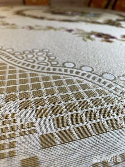 Скатерь из гобелена новая 150х220