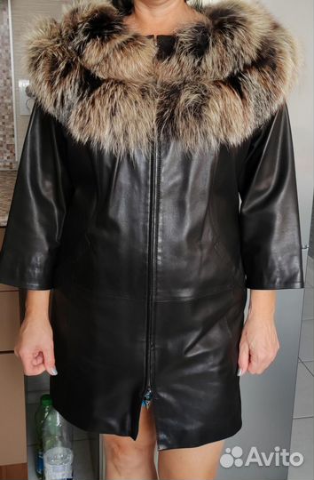 Кожаный плащ