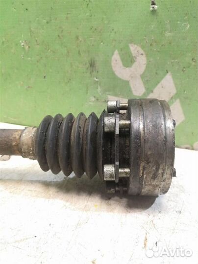 Полуось передняя левая Фольксваген Поло