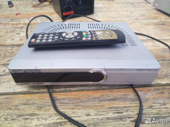 Спутниковый Ресивер Golden interstar gi-s805 ci