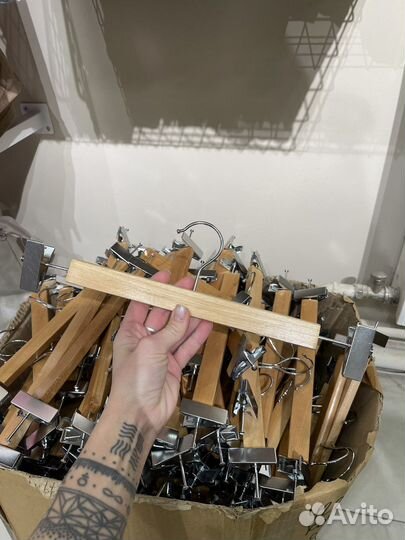 Плечики вешалки прищепки