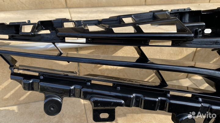 Решетка бампера toyota camry 70