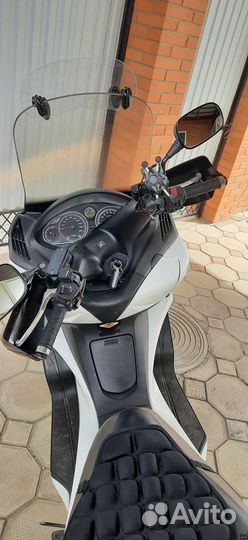 Макси скутер Honda Silver Wing 600