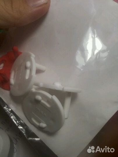 Заглушки в розетку 4 шт