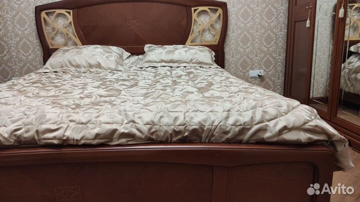 Шкаф и кровать бу