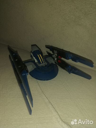 Продам лего дроида стервятника