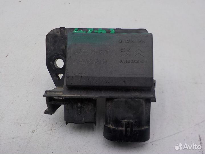 Блок управления вентиляторами Peugeot 3008 2010