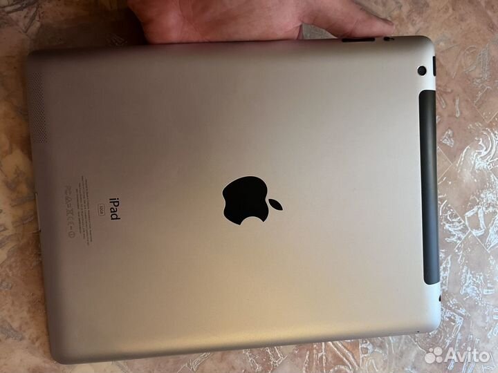 iPad 3 32 gb wi-fi + cellular