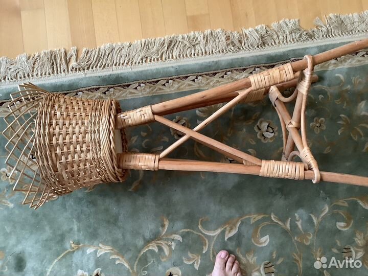 Подставка под цветы из лозы. Ручная работа