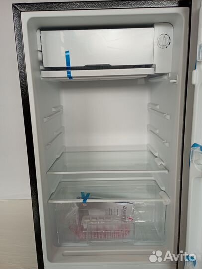 Холодильник maunfeld MFF83B