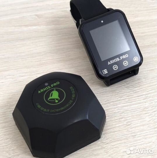 Кнопка вызова официанта в комплекте с часами Элит