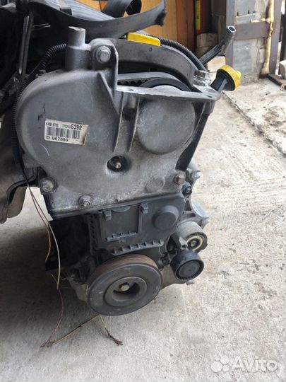 Двигатель Renault Scenic 2 1.6 16V K4M766