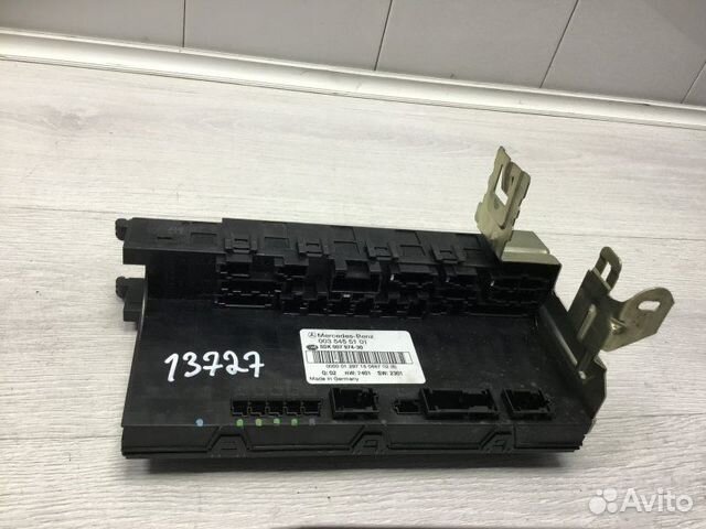 Блок реле и предохранителей Mercedes-Benz C-Class