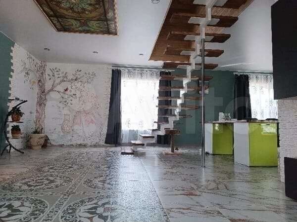 Дом 129 м² на участке 6 сот.