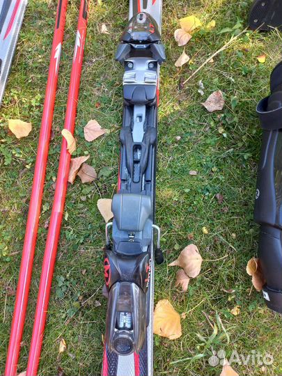 Горные лыжи и ботинки Rossignol