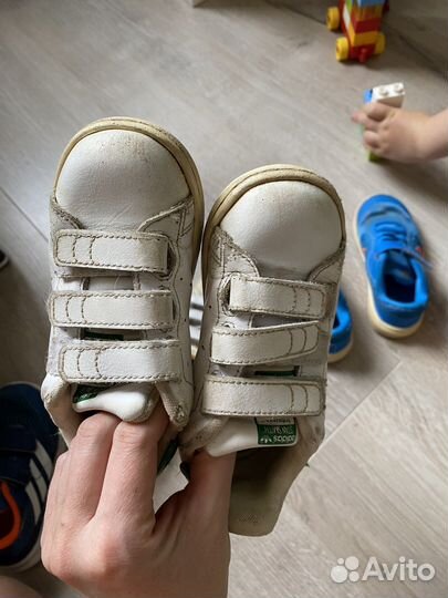 Кроссовки Adidas nike 26, 27