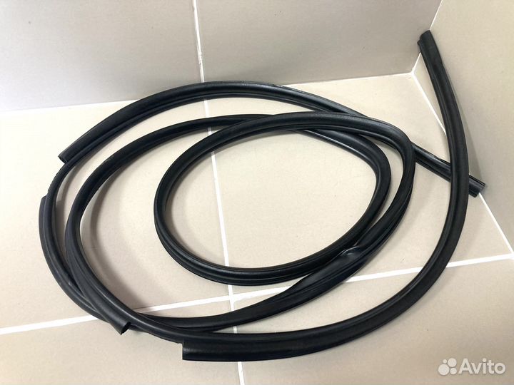 Уплотнитель люка Chery Tiggo 7 PRO / 8 / 8PRO