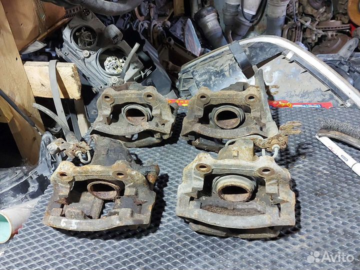 Супорт тормозной П-Л, Фольксваген Пассат Б5