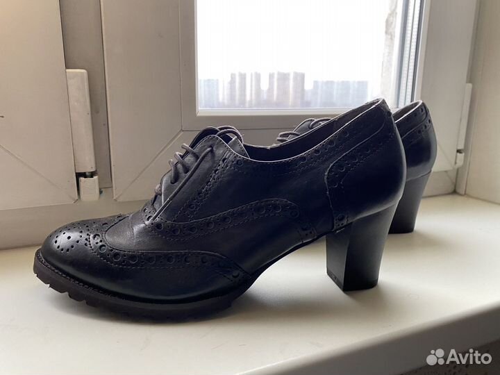 Новые кожаные полуботинки, ботильоны