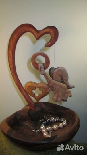 Сувениры из дерева