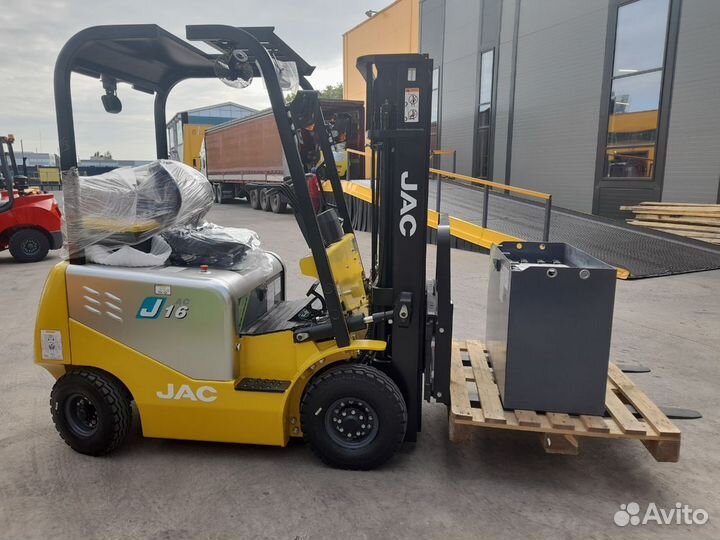 Вилочный погрузчик JAC CPD16, 2023