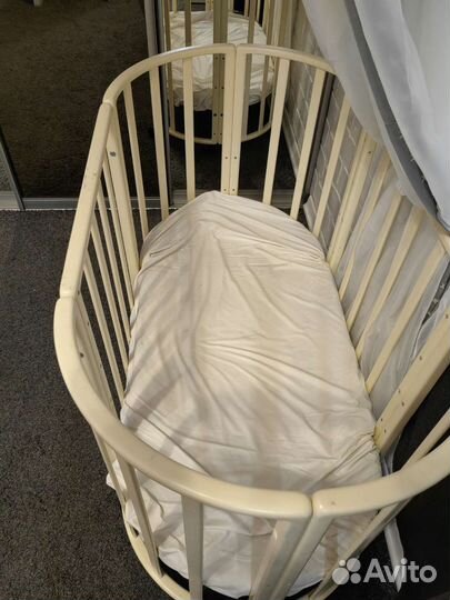 Детская кроватка круглая овальная