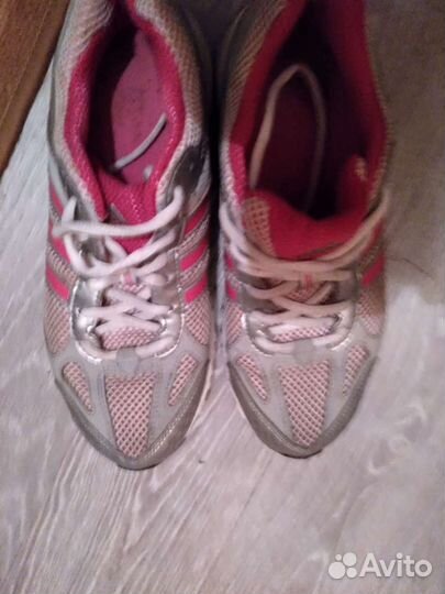 Кроссовки adidas.37р