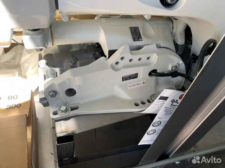Лодочный подвесной мотор