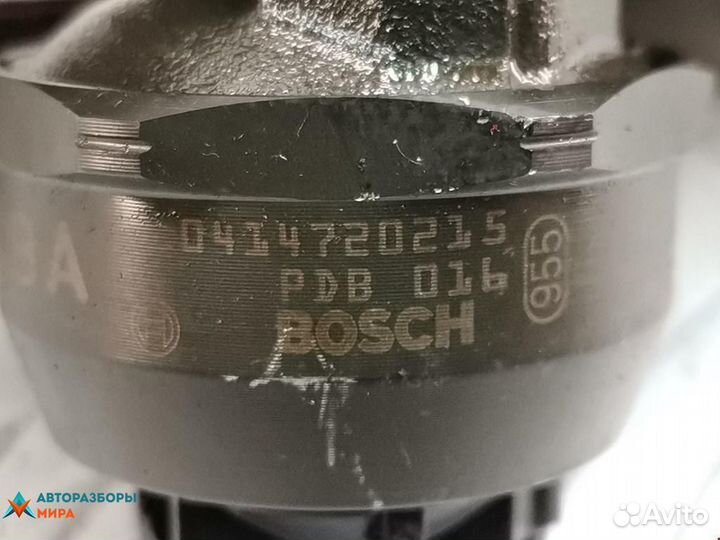 Форсунка Volkswagen Golf 4 2004 038130073AG