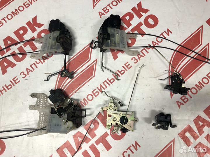 Замок двери для Хундай Тусан 1