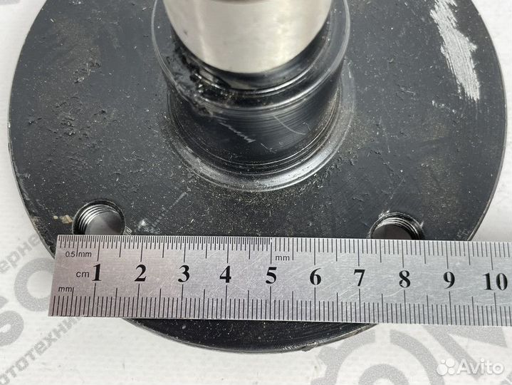 Вал (полуось колеса) (42Т.001.01.08.101) редуктора