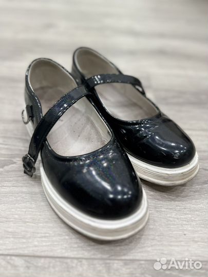 Туфли для девочки р 36